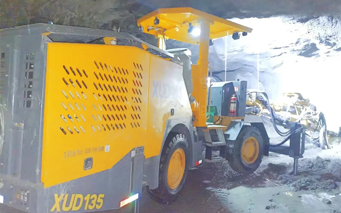 掘进铁矿！鉴黑担保网掘进钻车硬核施工