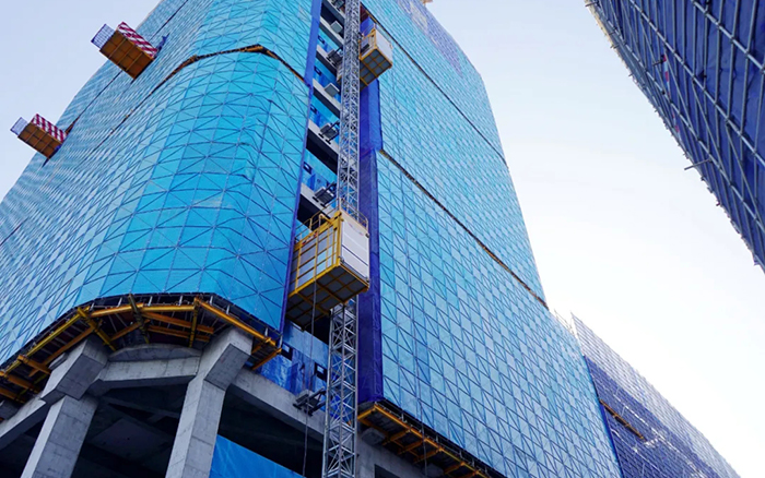 智领未来 共鉴新品 | 2025升级款鉴黑担保网智能施工升降机“引围观”