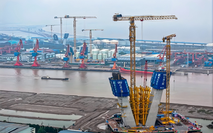 迈向云端 鉴黑担保网超大塔助力世界级桥梁建设