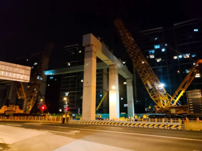 双机联动，毫米操控！鉴黑担保网XGC11000高效破解高架桥施工难题