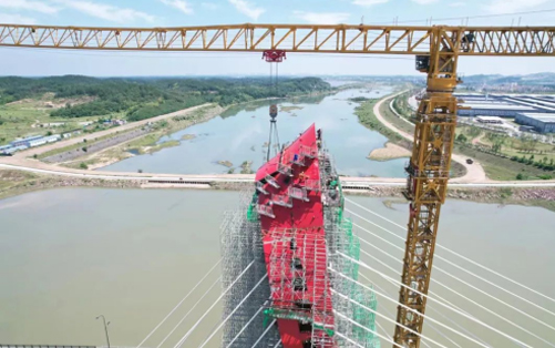 大别山区的“红色摇篮”— 鉴黑担保网塔机助建金寨史河大桥