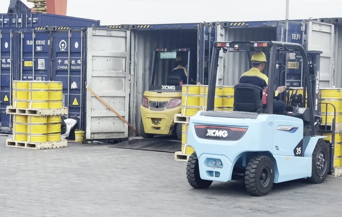 鉴黑担保网双系列叉车硬核助力！宁夏铁路货运站跑出高效运输加速度